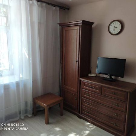 Квартира У Львові Біля Залізничного Вокзалу На Вулиці Марка Вовчка 8 エクステリア 写真